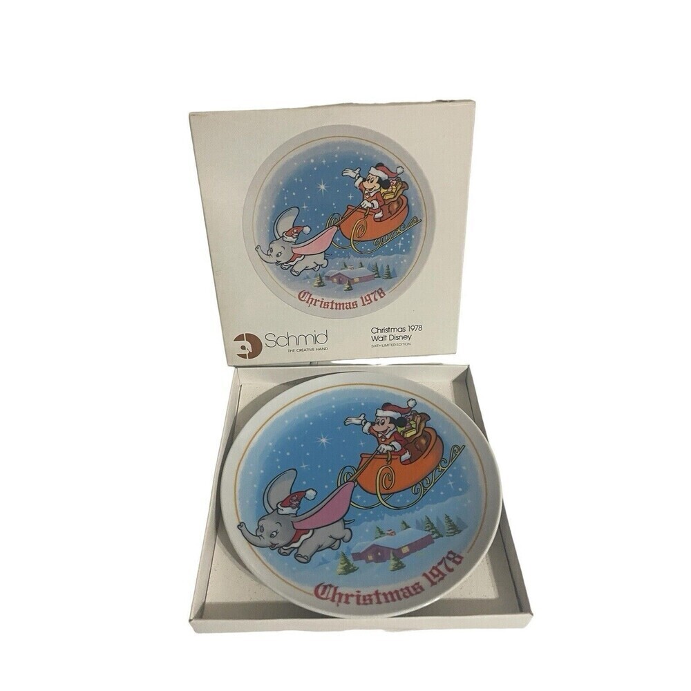 Walt Disney "Mickey & Dumbo" 7-5/8" Christmas 1978 Collectors Plate.